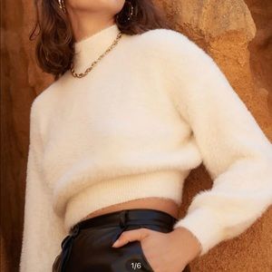 Fluffy cropped high neck sweater